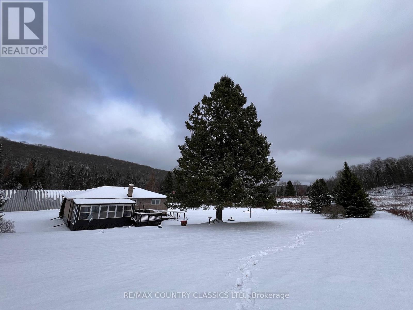 3559 South Baptiste Lake Road, Highlands East (Cardiff Ward), Ontario  K0L 2A0 - Photo 35 - X12537520