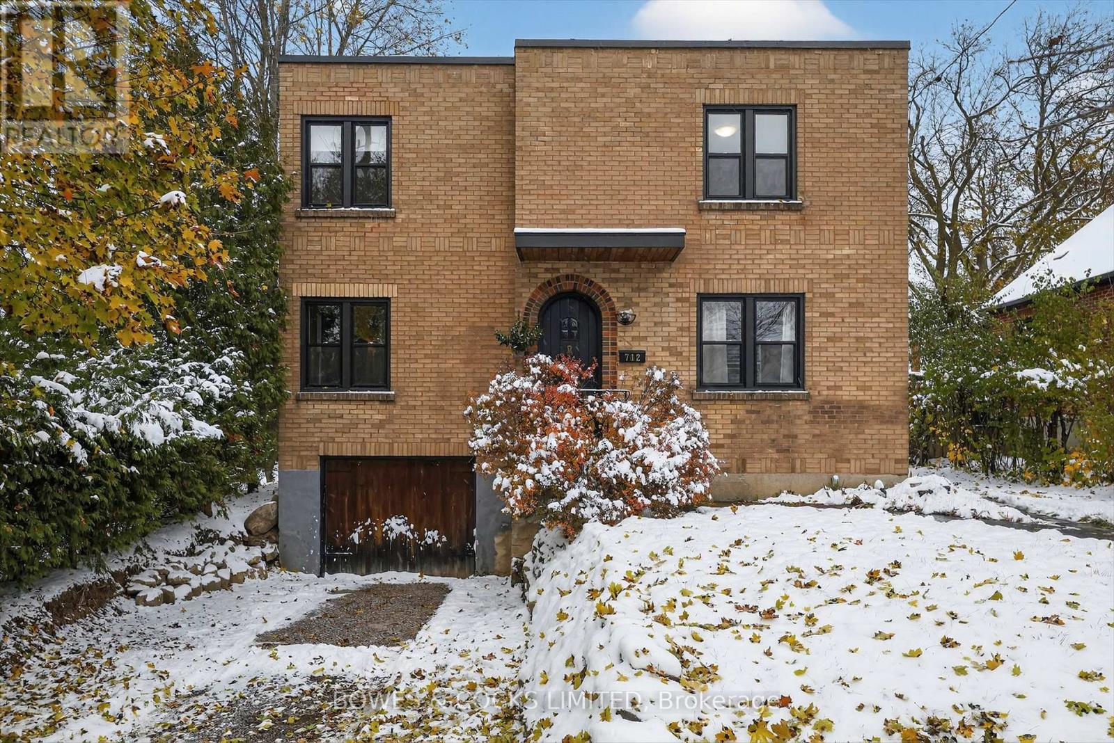 712 Bethune Street, Peterborough (Northcrest Ward 5), Ontario  K9H 4A4 - Photo 1 - X12537778