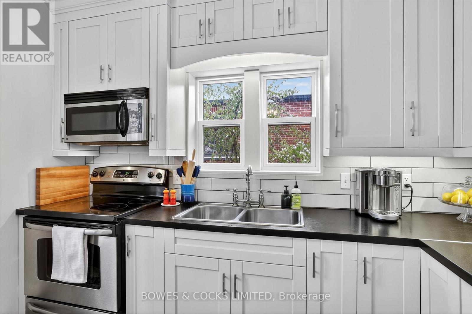 712 Bethune Street, Peterborough (Northcrest Ward 5), Ontario  K9H 4A4 - Photo 18 - X12537778