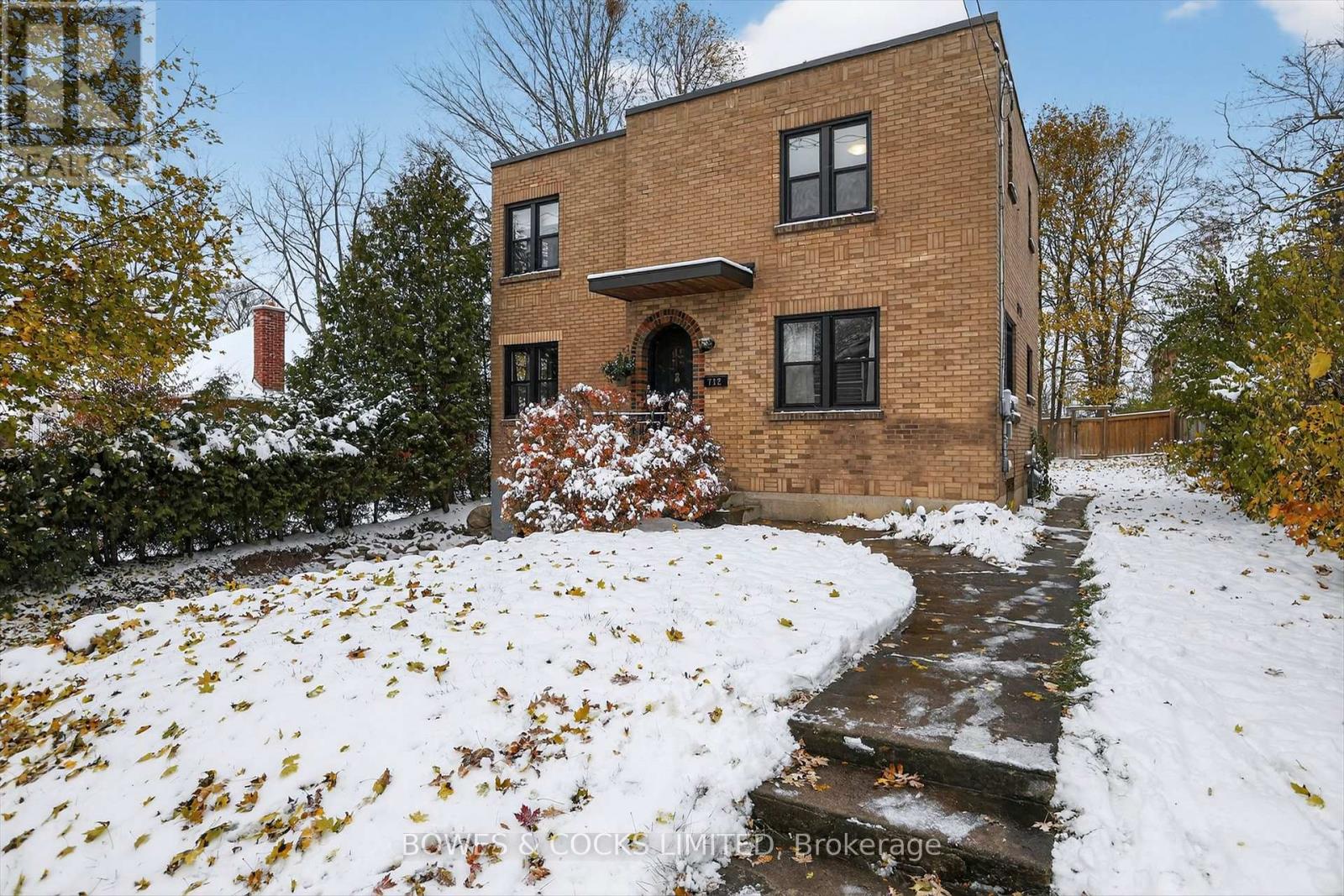 712 Bethune Street, Peterborough (Northcrest Ward 5), Ontario  K9H 4A4 - Photo 3 - X12537778