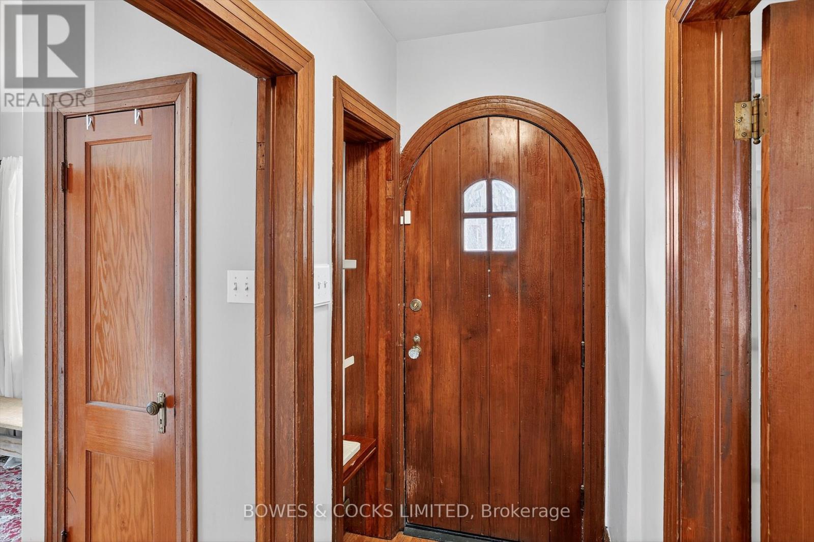 712 Bethune Street, Peterborough (Northcrest Ward 5), Ontario  K9H 4A4 - Photo 7 - X12537778