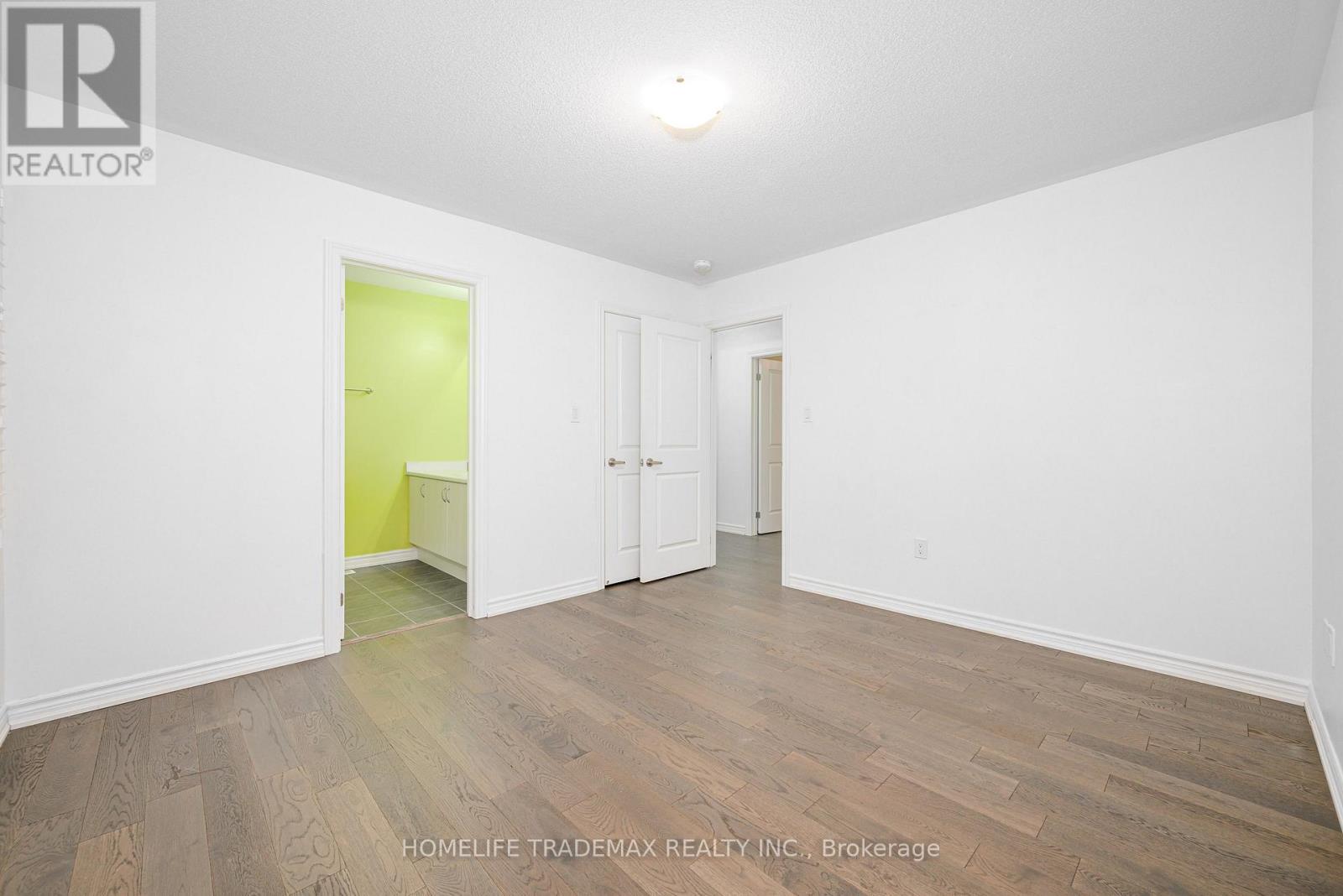 29 Hennessey Crescent, Kawartha Lakes (Lindsay), Ontario  K9V 0P3 - Photo 21 - X12537930