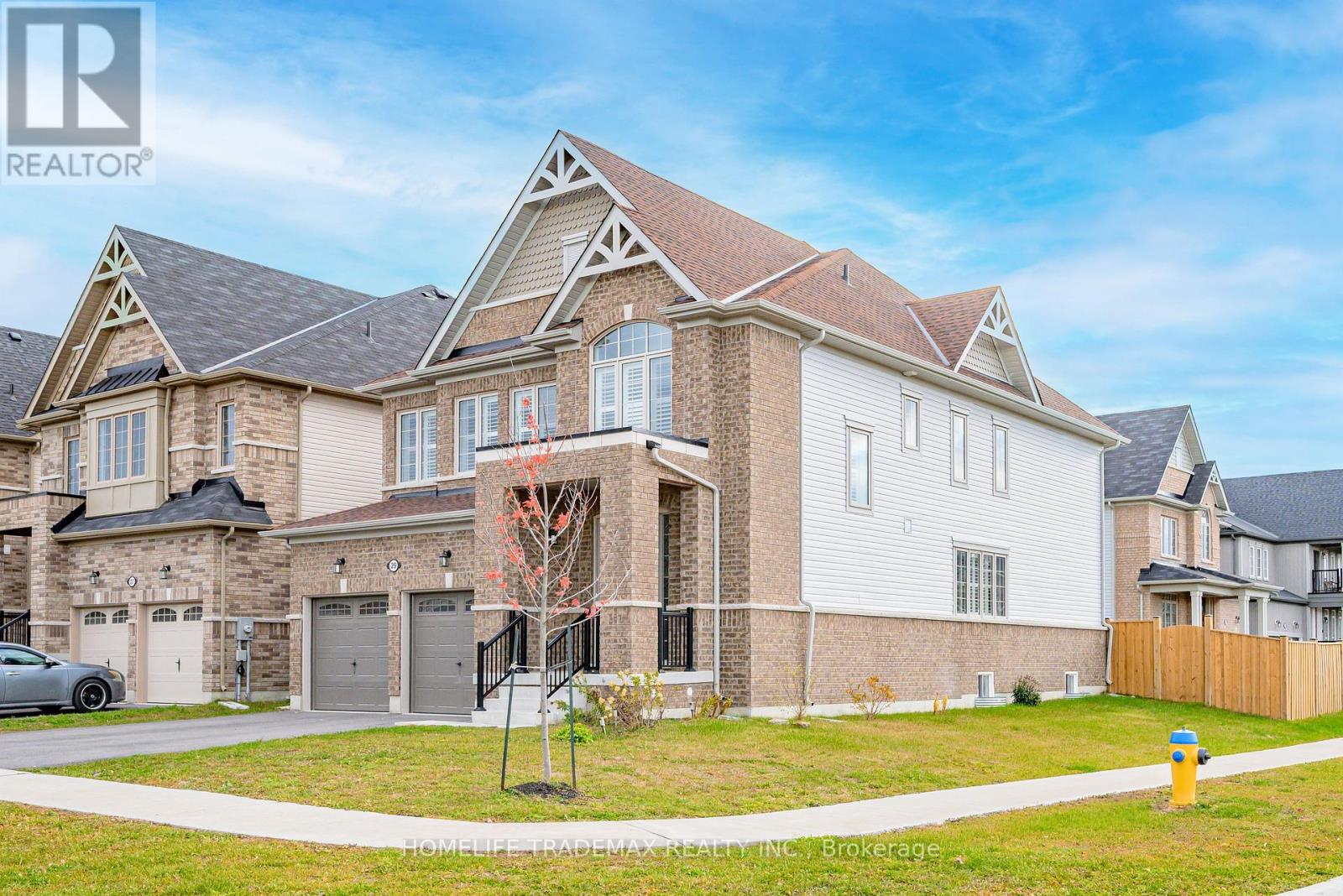 29 Hennessey Crescent, Kawartha Lakes (Lindsay), Ontario  K9V 0P3 - Photo 3 - X12537930