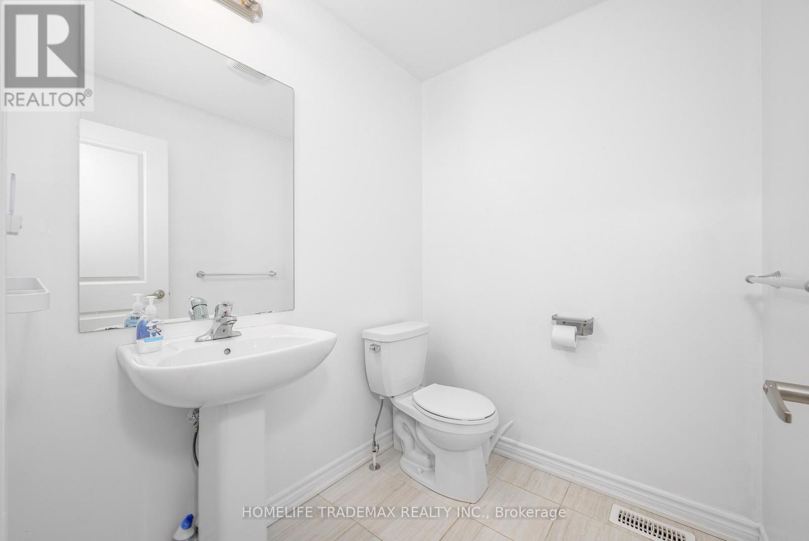 29 Hennessey Crescent, Kawartha Lakes (Lindsay), Ontario  K9V 0P3 - Photo 34 - X12537930