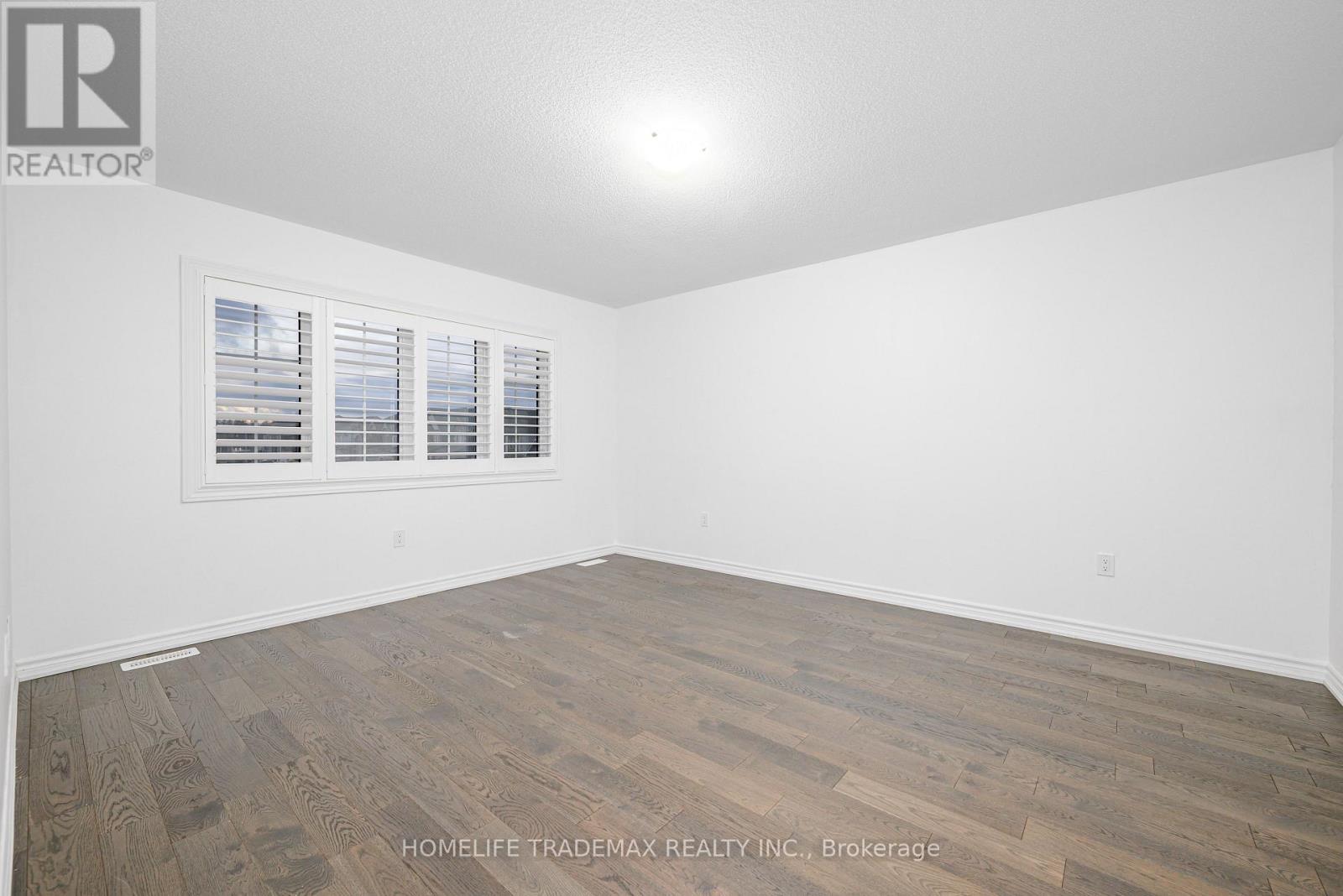 29 Hennessey Crescent, Kawartha Lakes (Lindsay), Ontario  K9V 0P3 - Photo 45 - X12537930