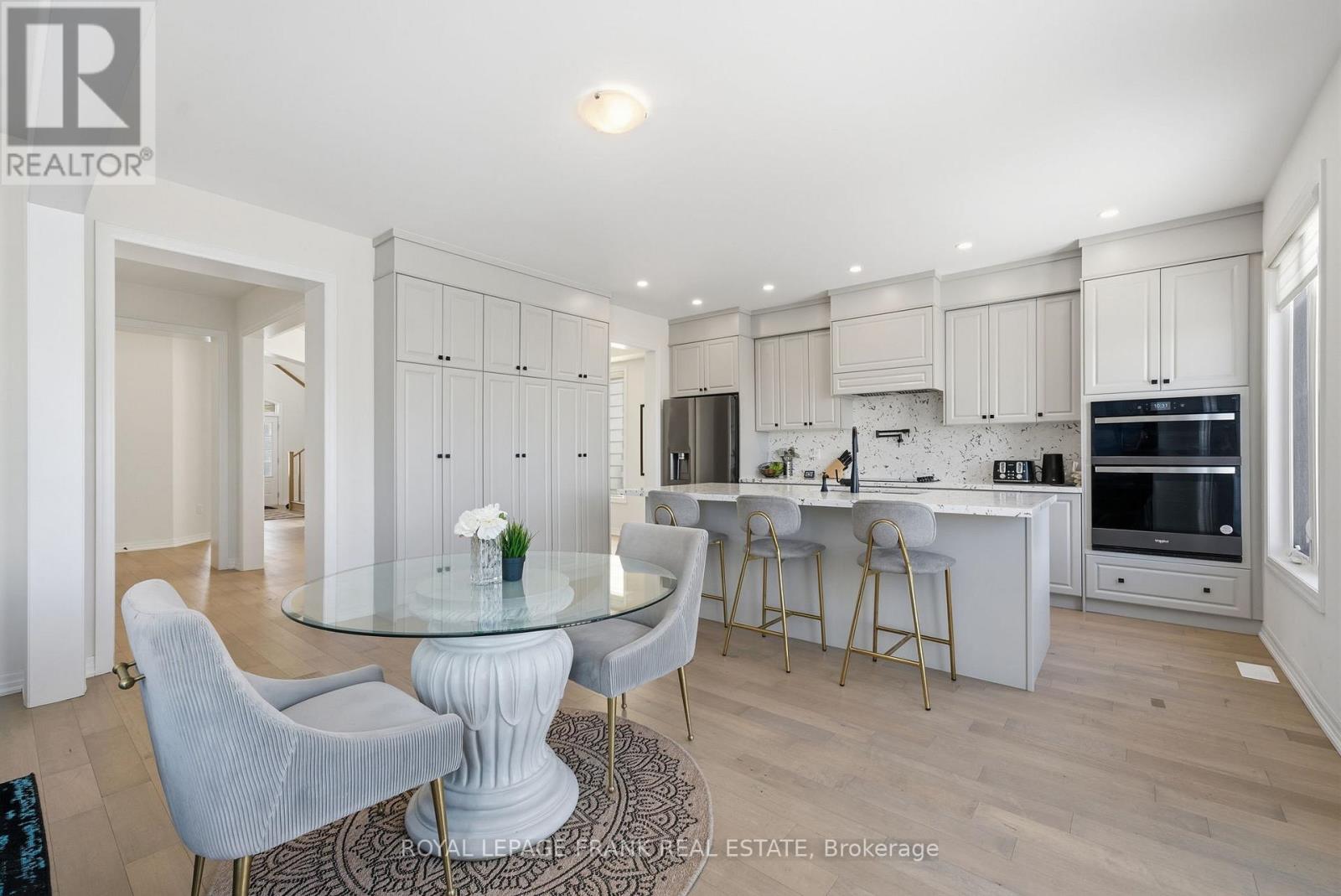 11 Fisher Road, Kawartha Lakes (Lindsay), Ontario  K9V 0P8 - Photo 19 - X12538368