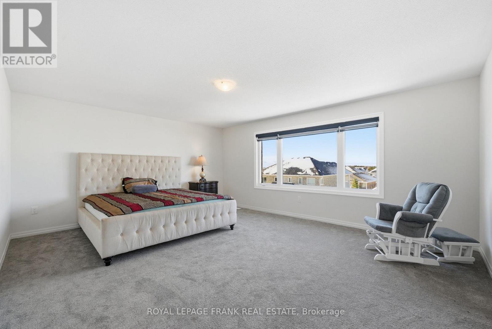 11 Fisher Road, Kawartha Lakes (Lindsay), Ontario  K9V 0P8 - Photo 37 - X12538368