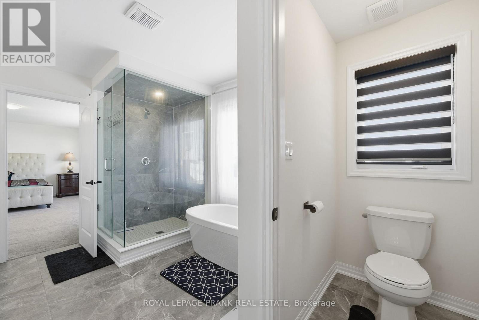 11 Fisher Road, Kawartha Lakes (Lindsay), Ontario  K9V 0P8 - Photo 42 - X12538368