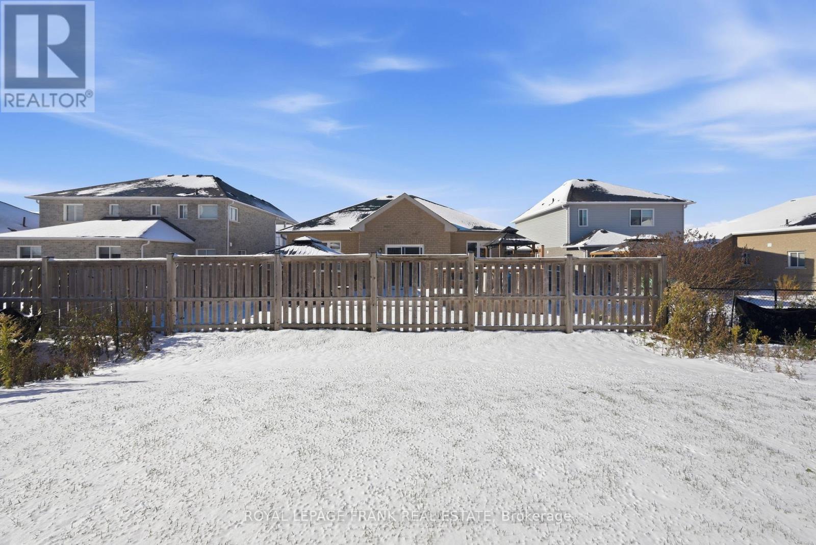 11 Fisher Road, Kawartha Lakes (Lindsay), Ontario  K9V 0P8 - Photo 43 - X12538368