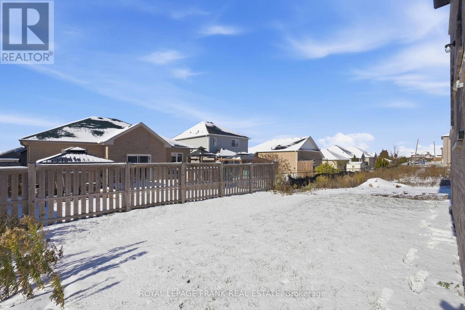 11 Fisher Road, Kawartha Lakes (Lindsay), Ontario  K9V 0P8 - Photo 44 - X12538368