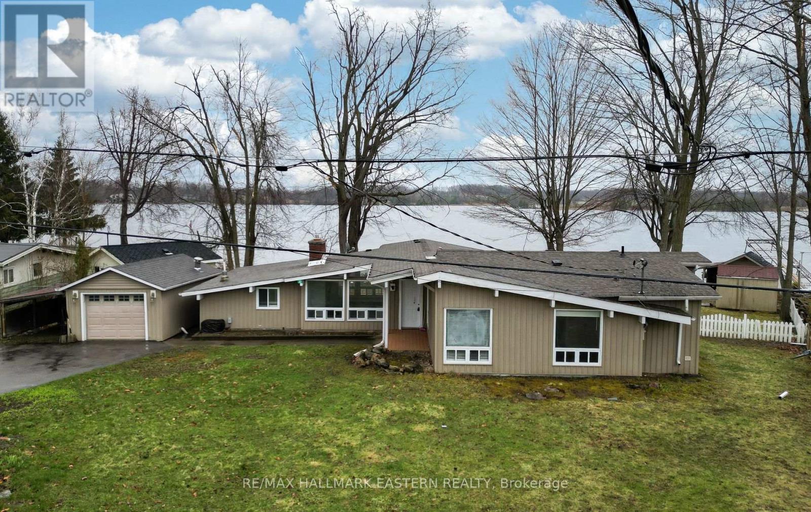 30 Edgewater Drive, Selwyn, Ontario  K0L 1T0 - Photo 1 - X12538466