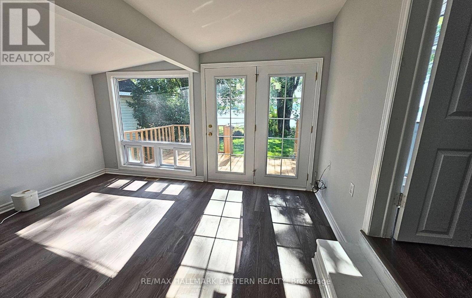 30 Edgewater Drive, Selwyn, Ontario  K0L 1T0 - Photo 11 - X12538466