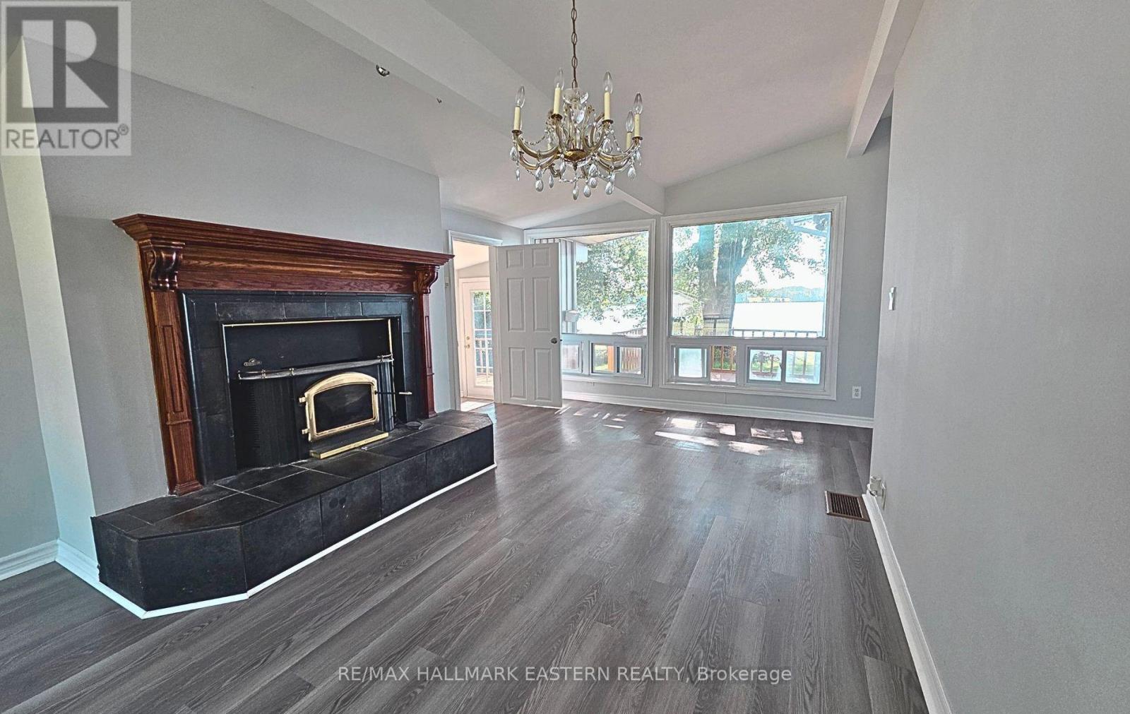 30 Edgewater Drive, Selwyn, Ontario  K0L 1T0 - Photo 14 - X12538466