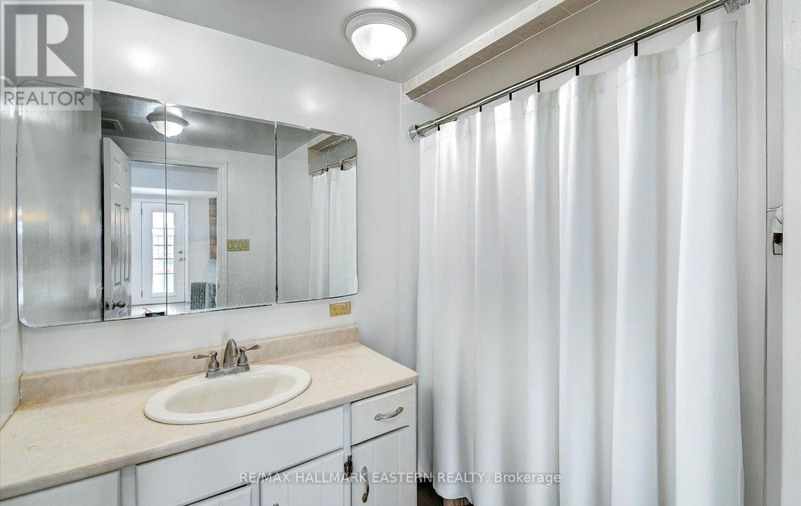 30 Edgewater Drive, Selwyn, Ontario  K0L 1T0 - Photo 20 - X12538466