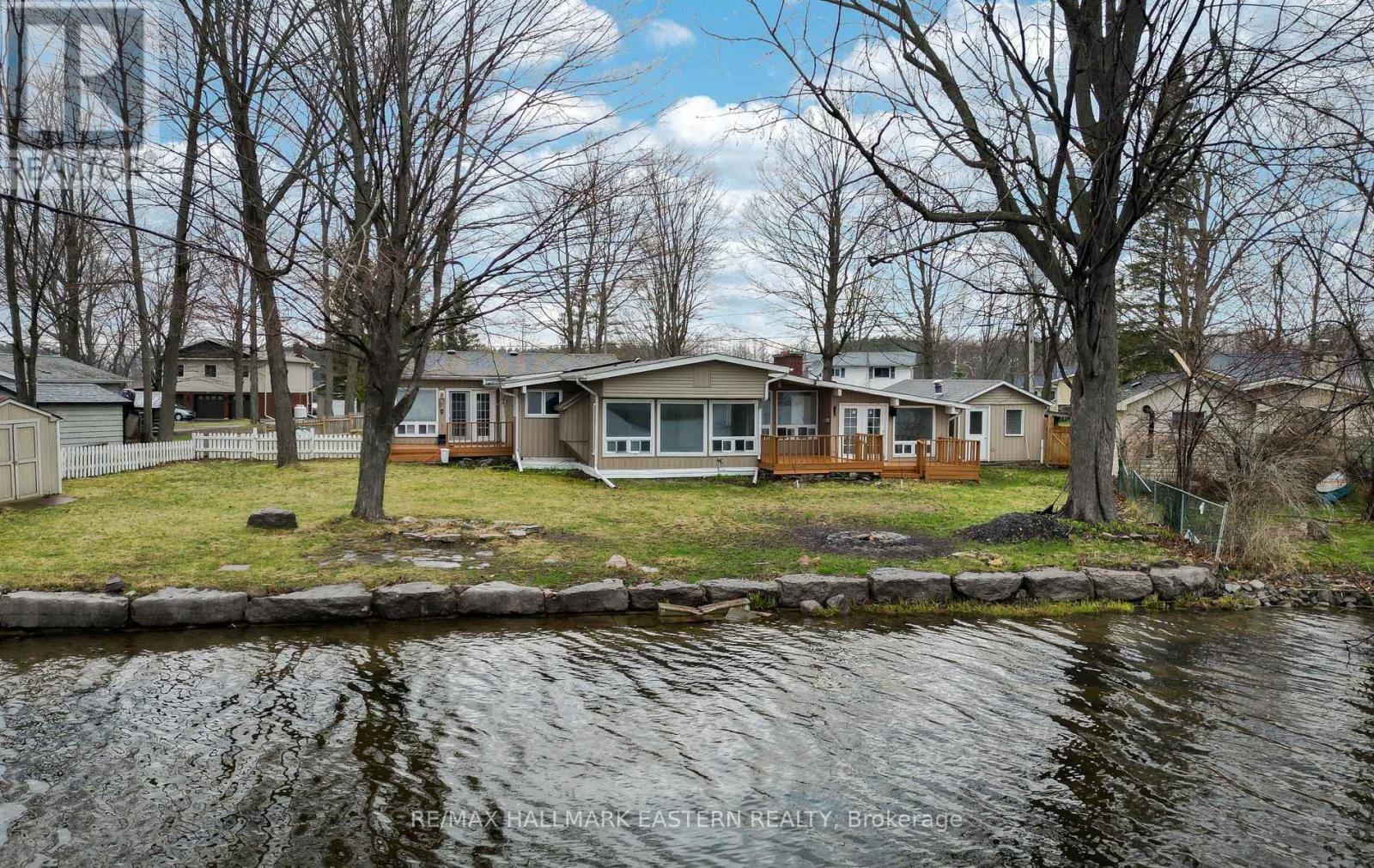 30 Edgewater Drive, Selwyn, Ontario  K0L 1T0 - Photo 22 - X12538466