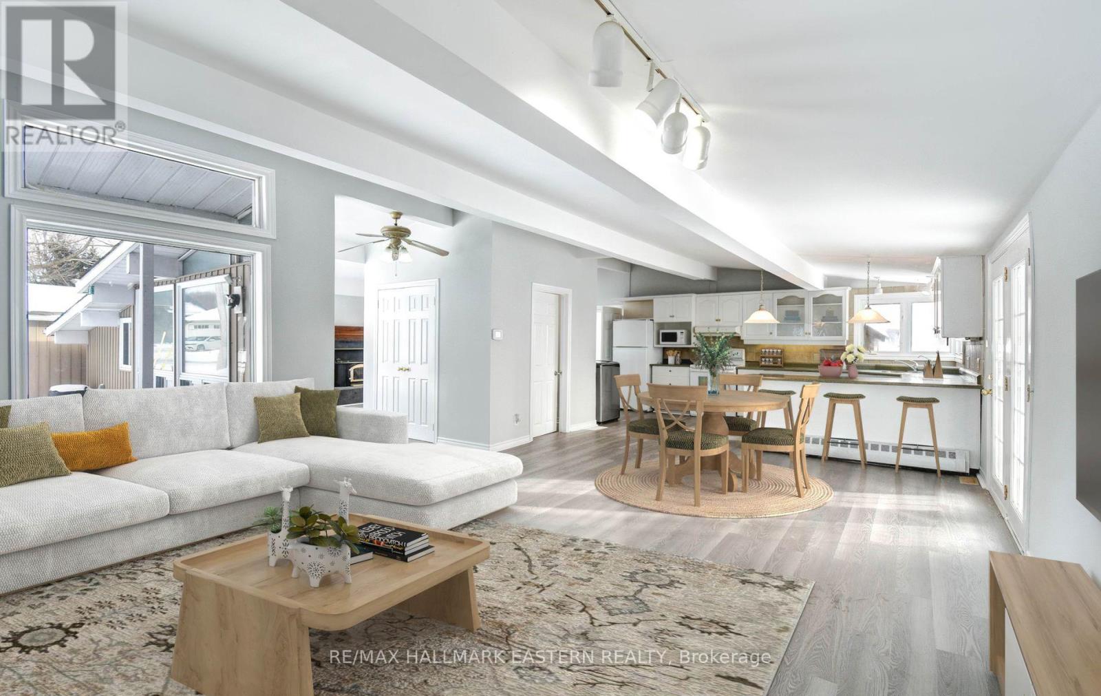 30 Edgewater Drive, Selwyn, Ontario  K0L 1T0 - Photo 4 - X12538466