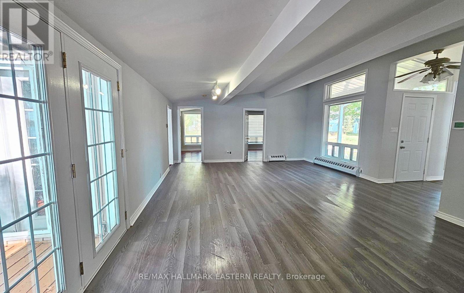 30 Edgewater Drive, Selwyn, Ontario  K0L 1T0 - Photo 6 - X12538466