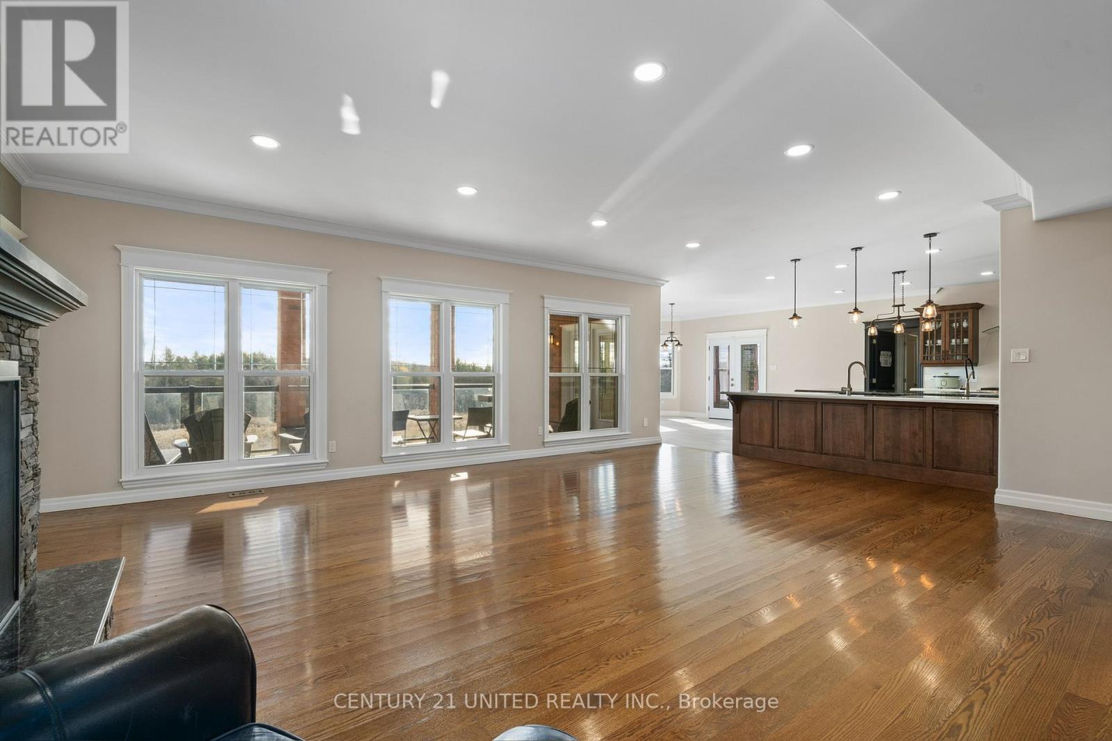 73 Maple Ridge Drive, Kawartha Lakes (Emily), Ontario  K0L 2W0 - Photo 9 - X12538720