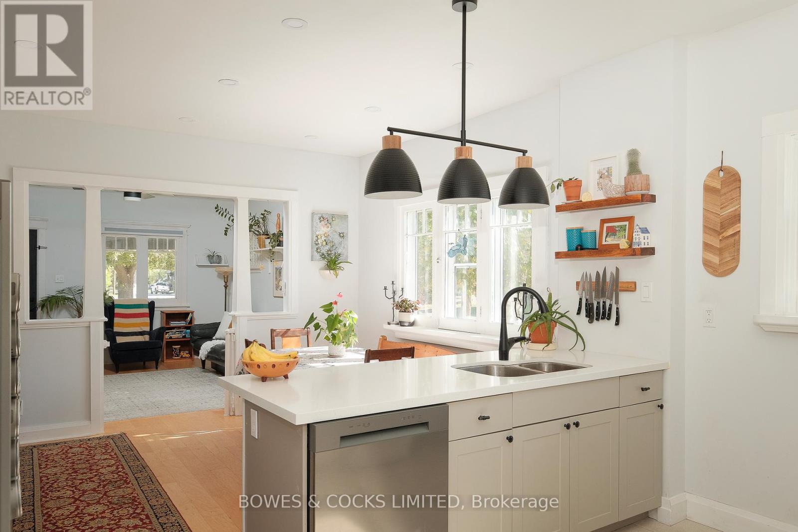 705 Young Street, Peterborough (Otonabee Ward 1), Ontario  K9J 3A3 - Photo 10 - X12539054