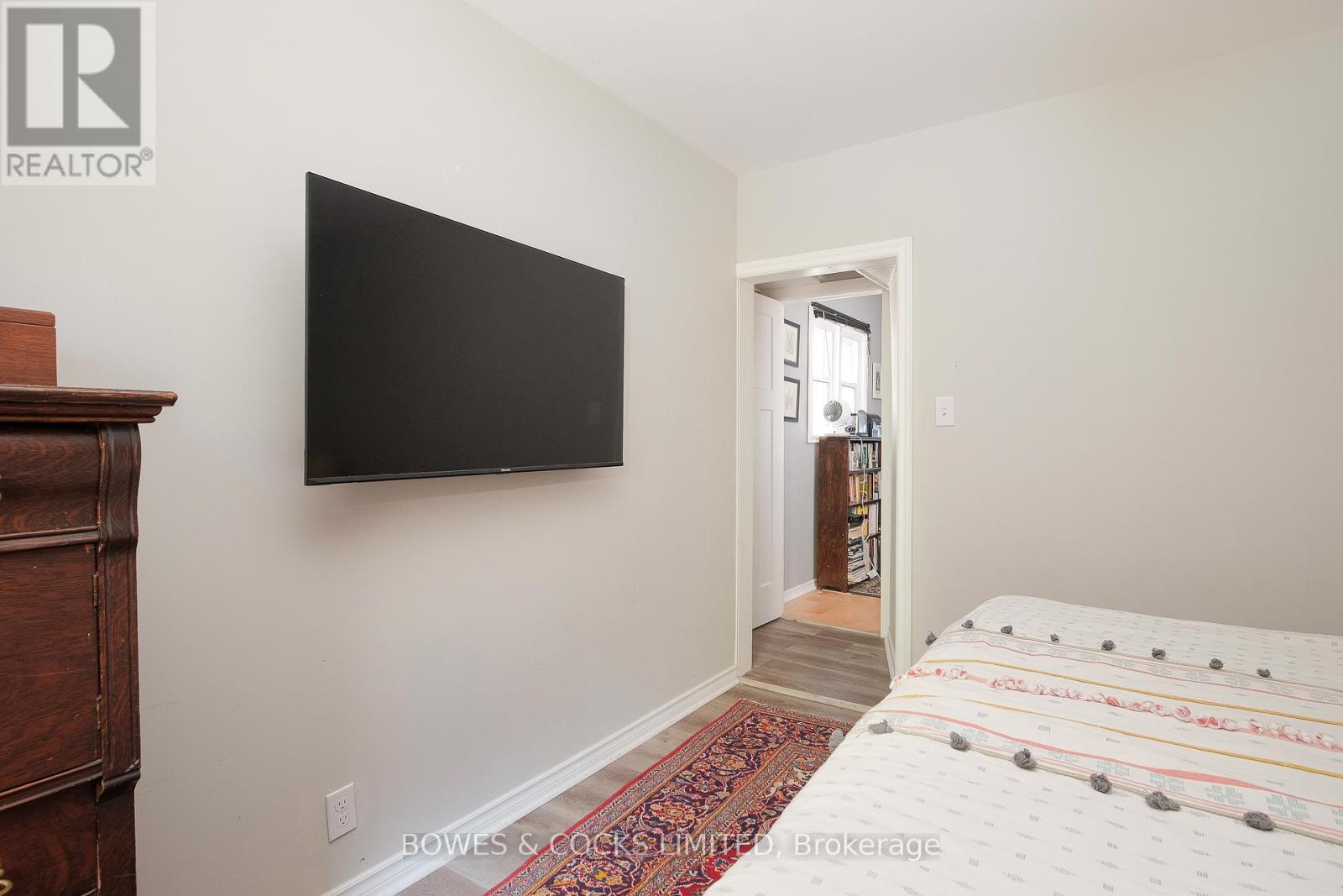 705 Young Street, Peterborough (Otonabee Ward 1), Ontario  K9J 3A3 - Photo 18 - X12539054