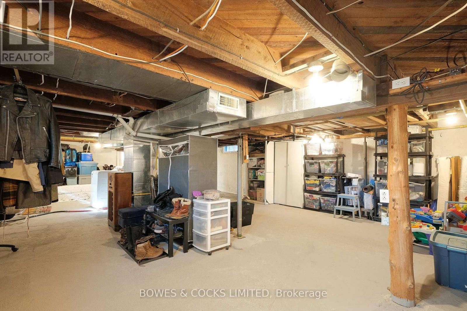 705 Young Street, Peterborough (Otonabee Ward 1), Ontario  K9J 3A3 - Photo 22 - X12539054