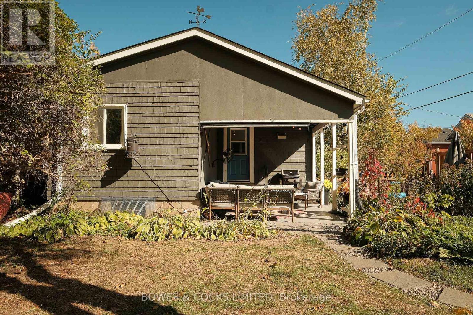 705 Young Street, Peterborough (Otonabee Ward 1), Ontario  K9J 3A3 - Photo 27 - X12539054