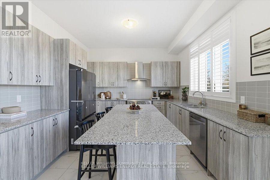 48 Golden Meadows Drive, Otonabee-South Monaghan, Ontario  K9J 0K8 - Photo 13 - X12539066