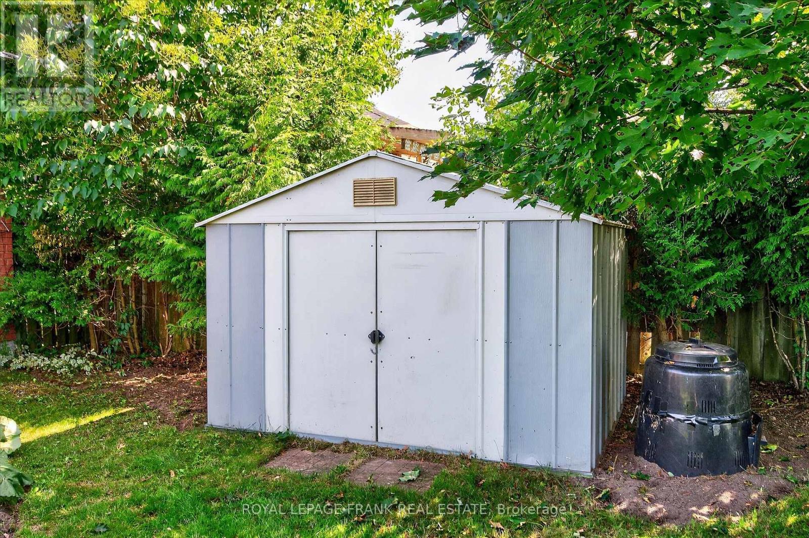 3075 Westridge Boulevard, Peterborough (Monaghan Ward 2), Ontario  K9K 2K5 - Photo 46 - X12539198