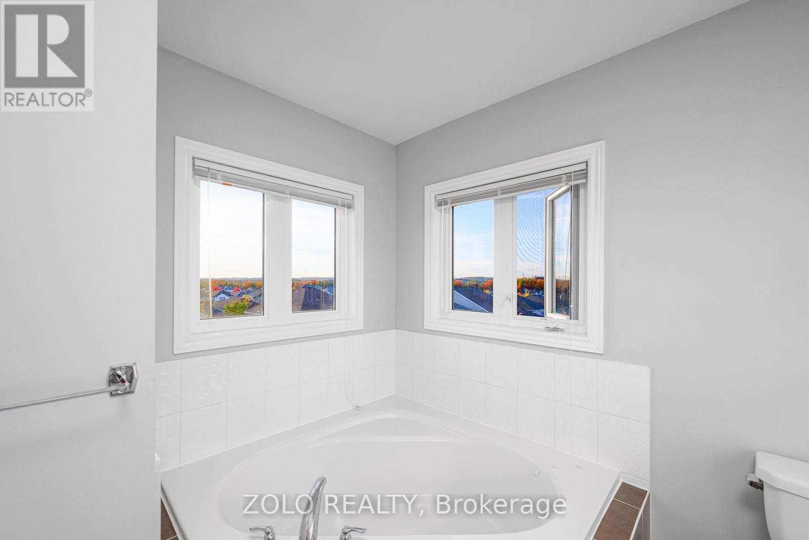 417 Florence Drive, Peterborough (Monaghan Ward 2), Ontario  K9J 0H7 - Photo 33 - X12539670