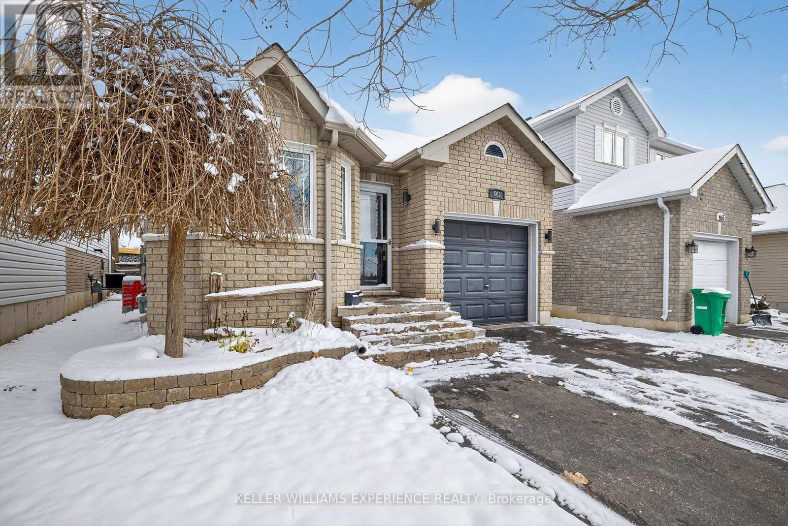 661 Clancy Crescent, Peterborough (Otonabee Ward 1), Ontario  K9K 2S3 - Photo 3 - X12540016