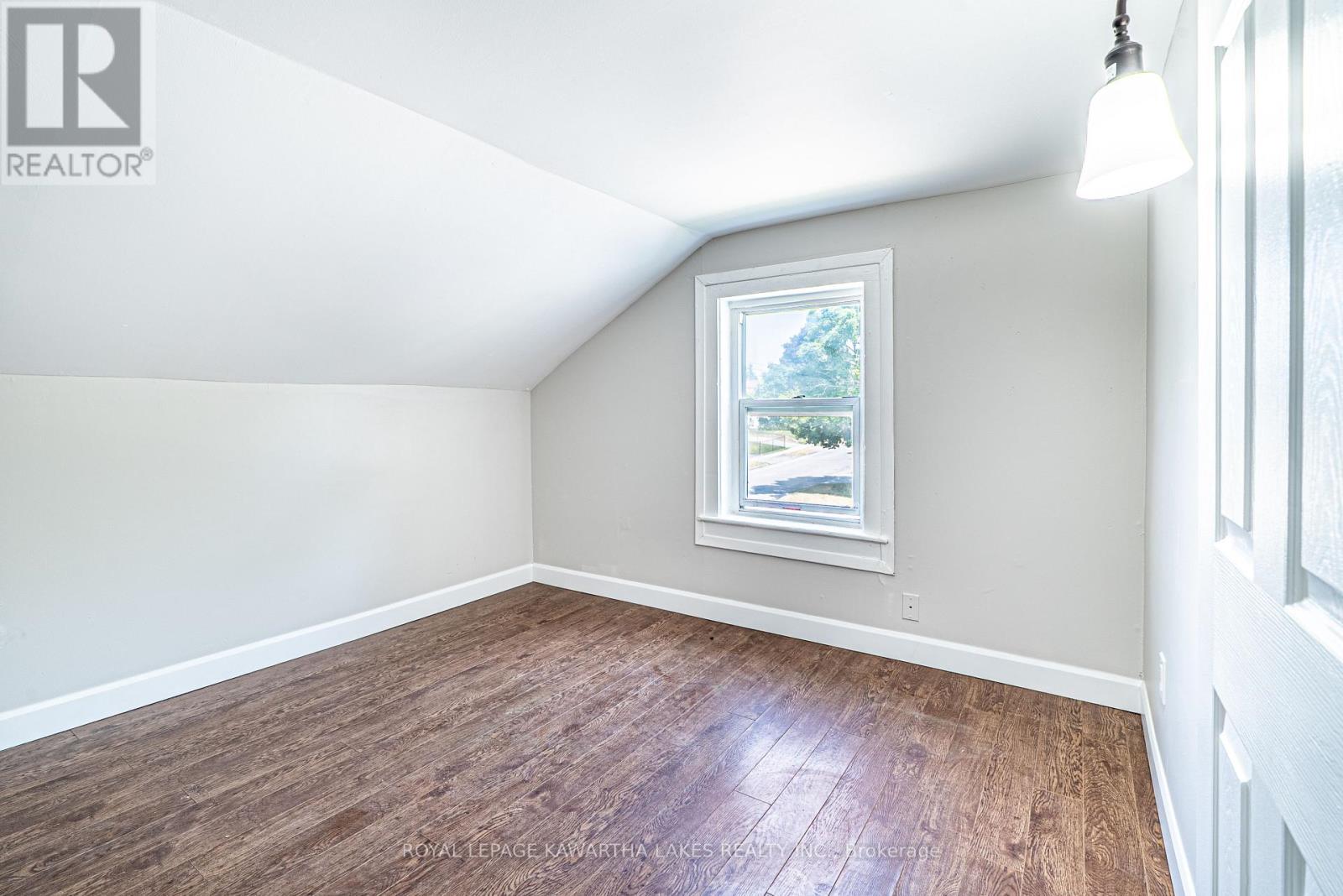 50 St Patrick Street, Kawartha Lakes (Lindsay), Ontario  K9V 1R3 - Photo 19 - X12540502