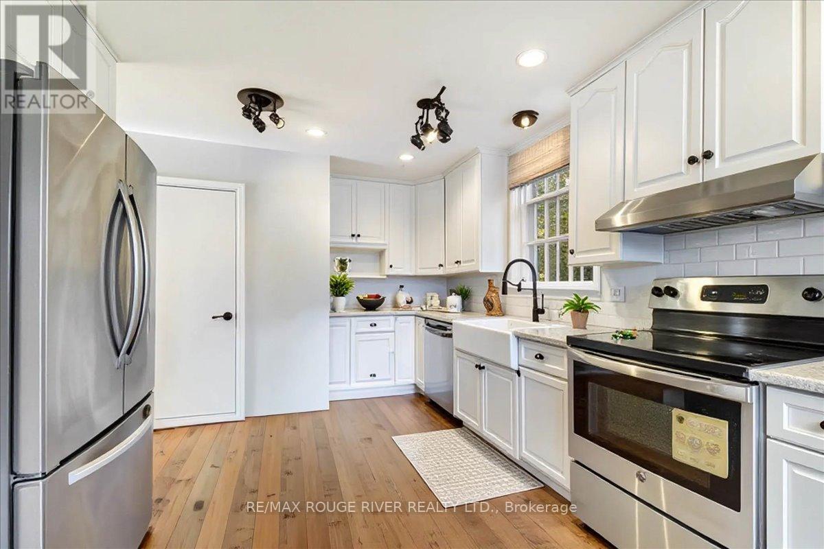 1140 Heritage Line, Otonabee-South Monaghan, Ontario  K0L 2G0 - Photo 12 - X12540530