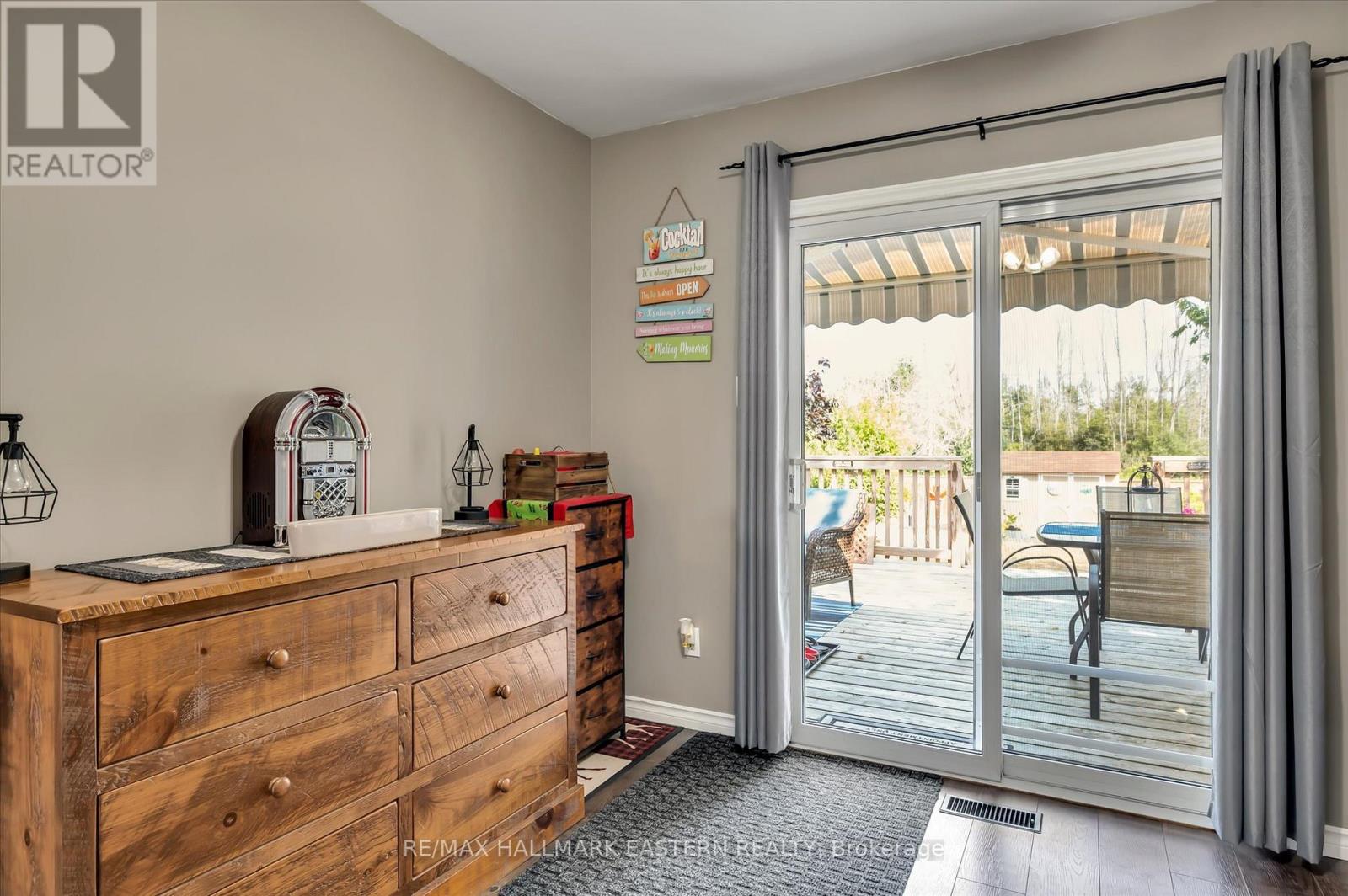 2574 Foxmeadow Road, Peterborough (Ashburnham Ward 4), Ontario  K9L 1X2 - Photo 22 - X12540548