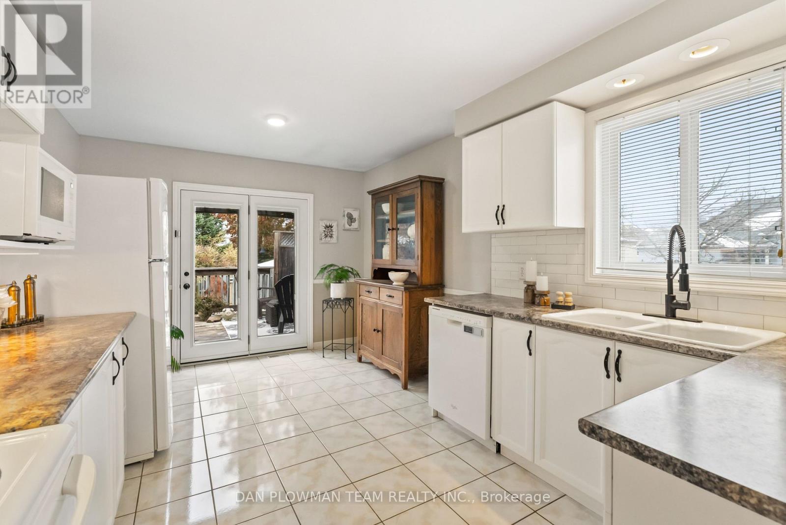 36 Shipley Avenue, Clarington (Newcastle), Ontario  L1B 1M6 - Photo 12 - E12540498