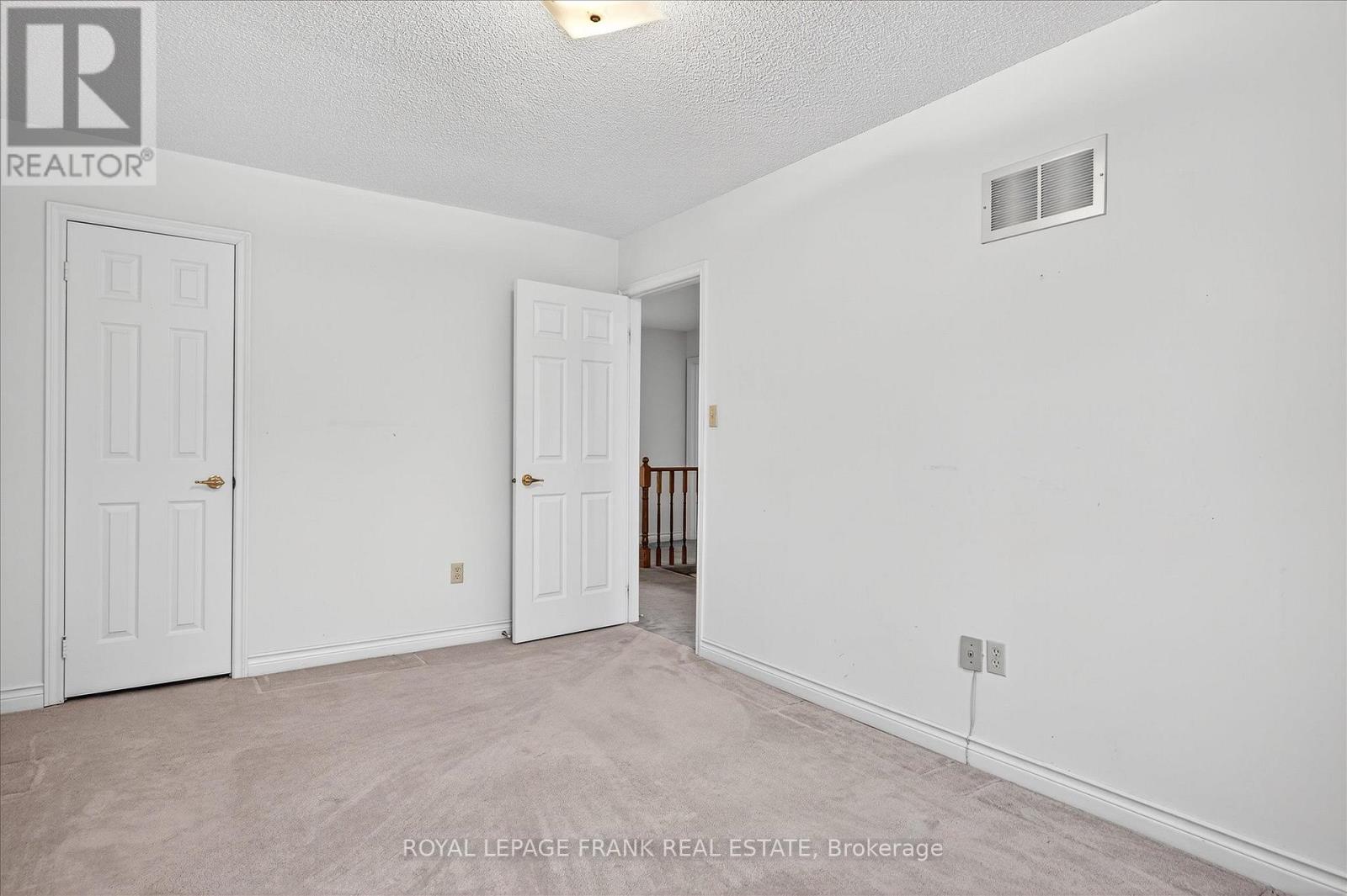 544 Fortye Drive, Peterborough (Otonabee Ward 1), Ontario  K9K 2H2 - Photo 40 - X12540854