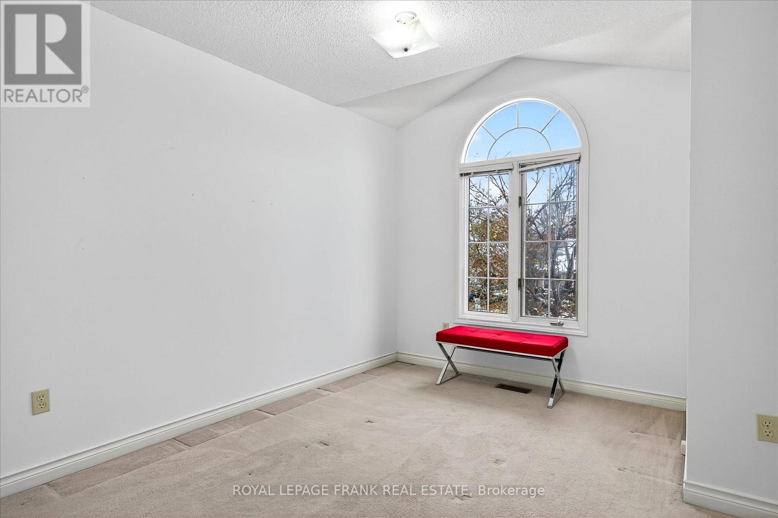 544 Fortye Drive, Peterborough (Otonabee Ward 1), Ontario  K9K 2H2 - Photo 41 - X12540854