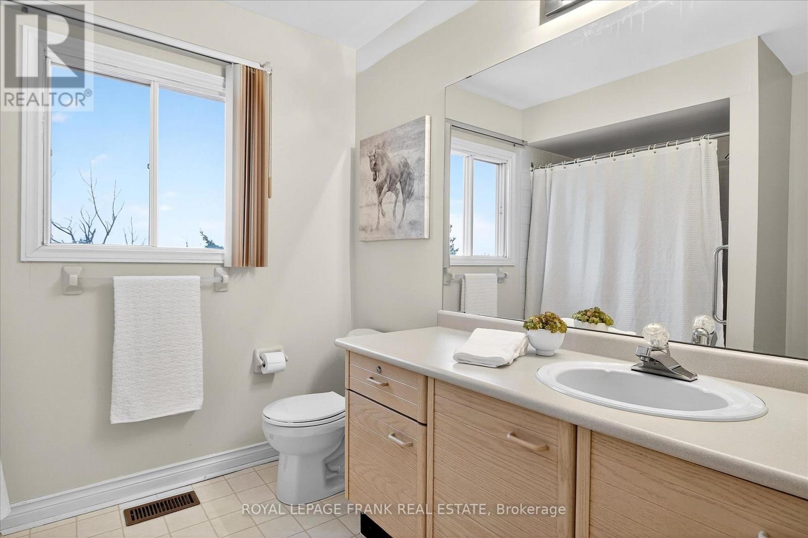 544 Fortye Drive, Peterborough (Otonabee Ward 1), Ontario  K9K 2H2 - Photo 43 - X12540854