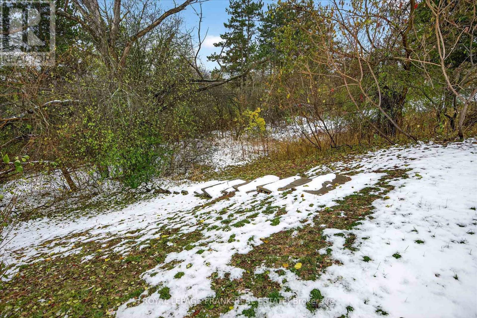 544 Fortye Drive, Peterborough (Otonabee Ward 1), Ontario  K9K 2H2 - Photo 47 - X12540854