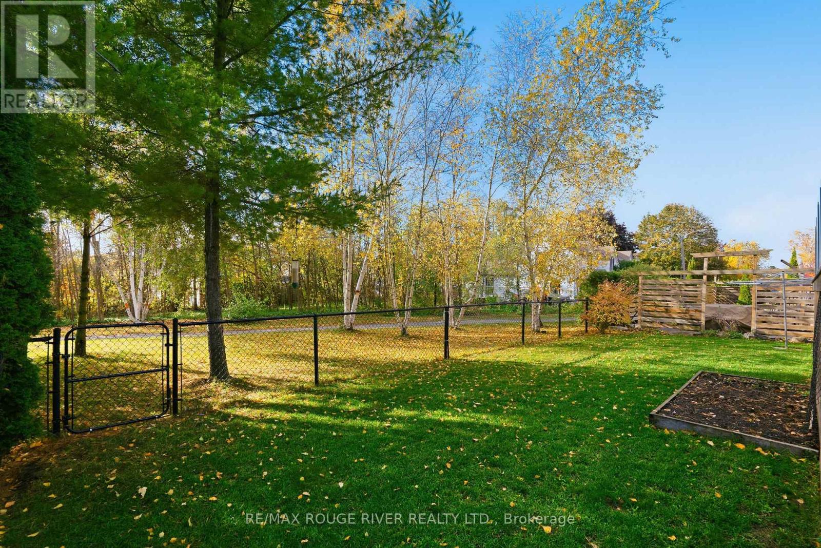 50 - 17 Lockside Drive, Peterborough (Otonabee Ward 1), Ontario  K9J 8T2 - Photo 40 - X12541374