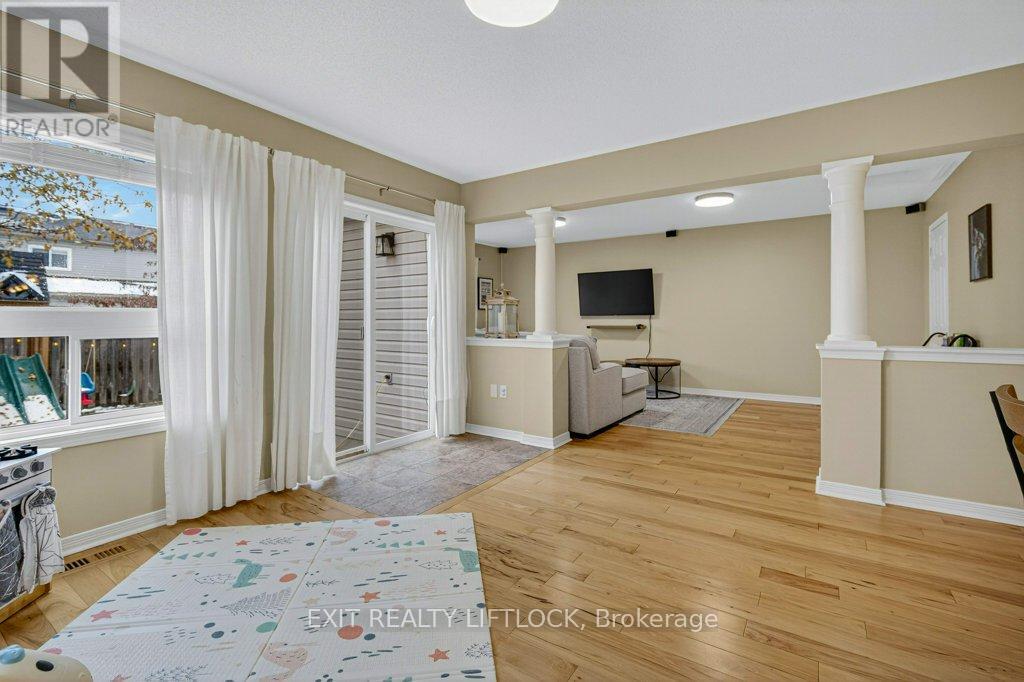 659 Tully Crescent, Peterborough (Monaghan Ward 2), Ontario  K9K 0A9 - Photo 13 - X12542032