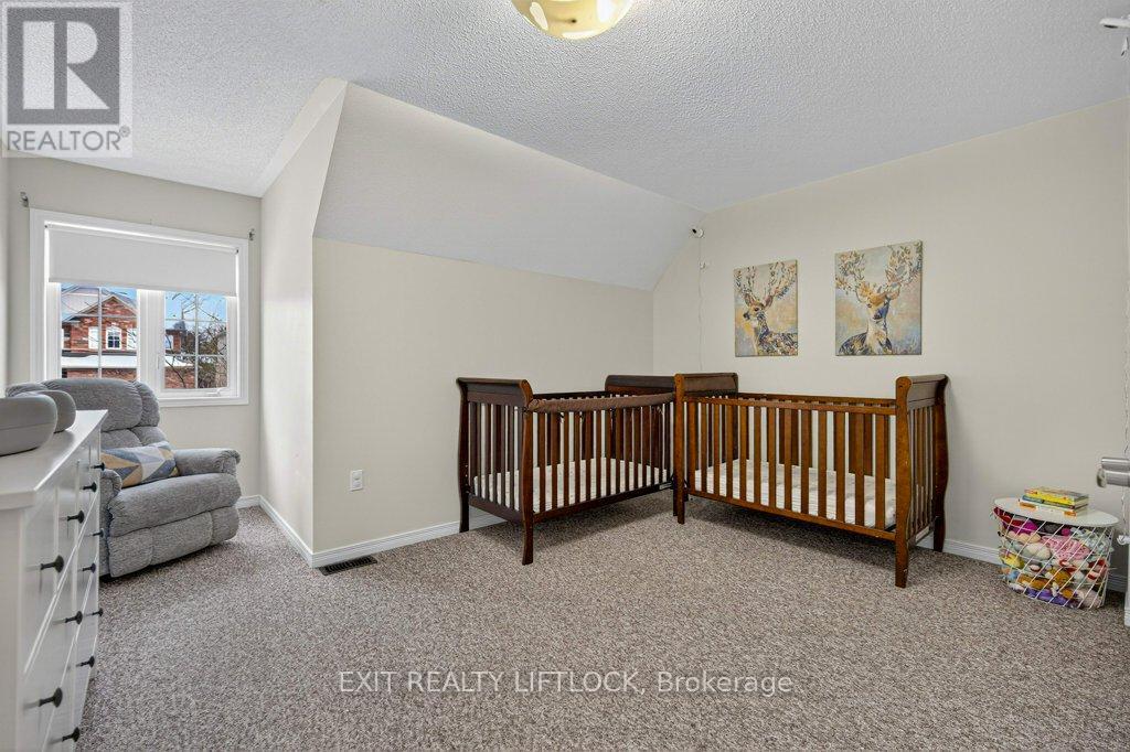 659 Tully Crescent, Peterborough (Monaghan Ward 2), Ontario  K9K 0A9 - Photo 22 - X12542032