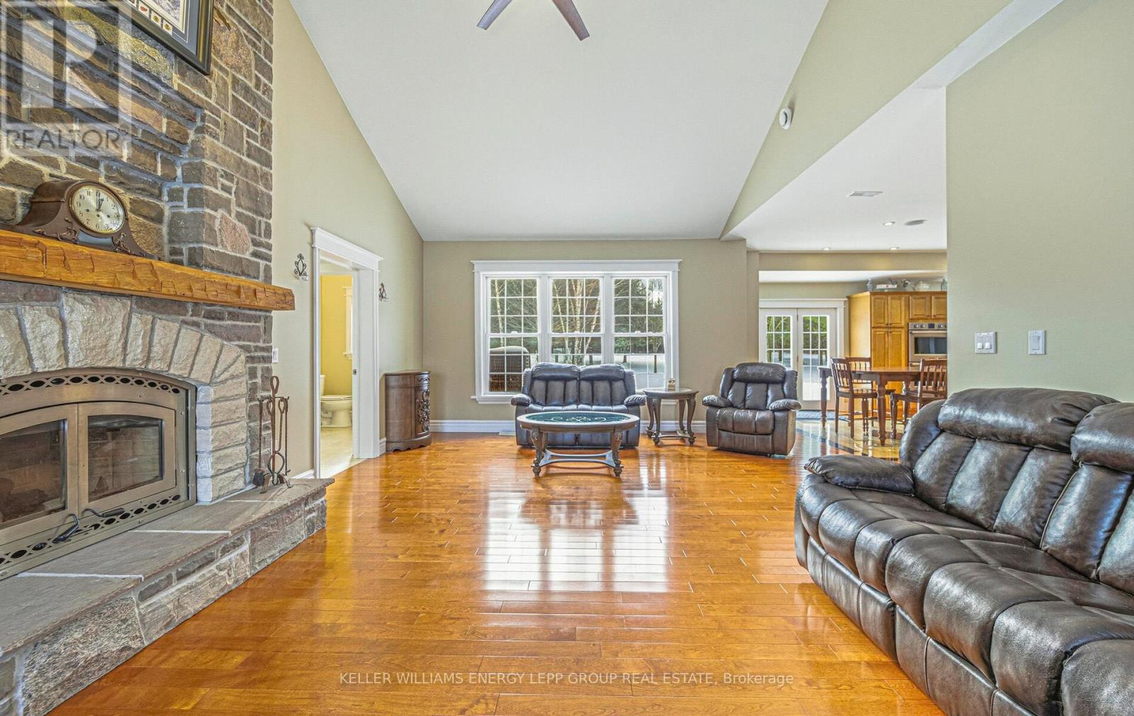 881 Carmel Crescent, Cavan Monaghan (Cavan Twp), Ontario  L0A 1G0 - Photo 16 - X12542086