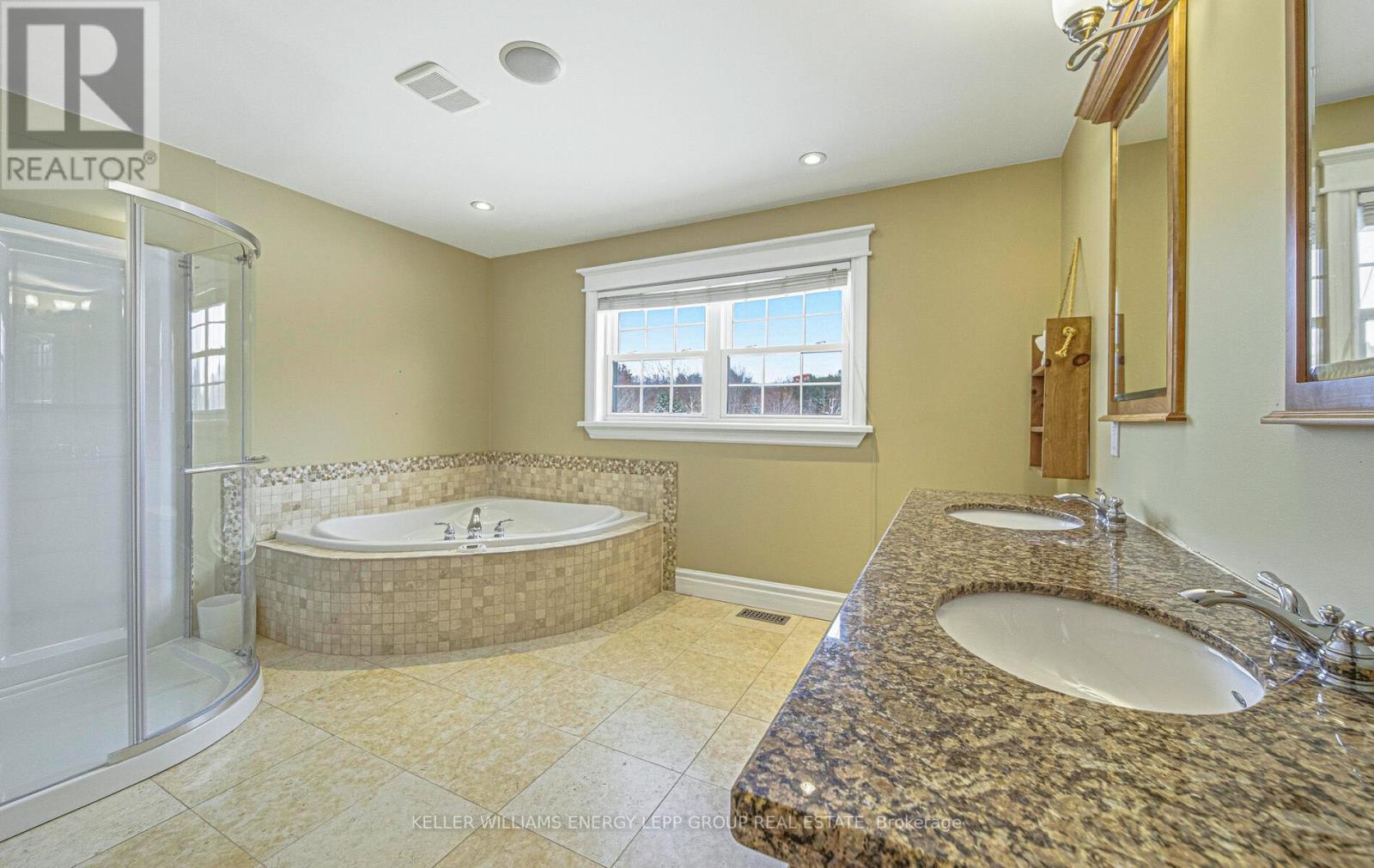 881 Carmel Crescent, Cavan Monaghan (Cavan Twp), Ontario  L0A 1G0 - Photo 26 - X12542086