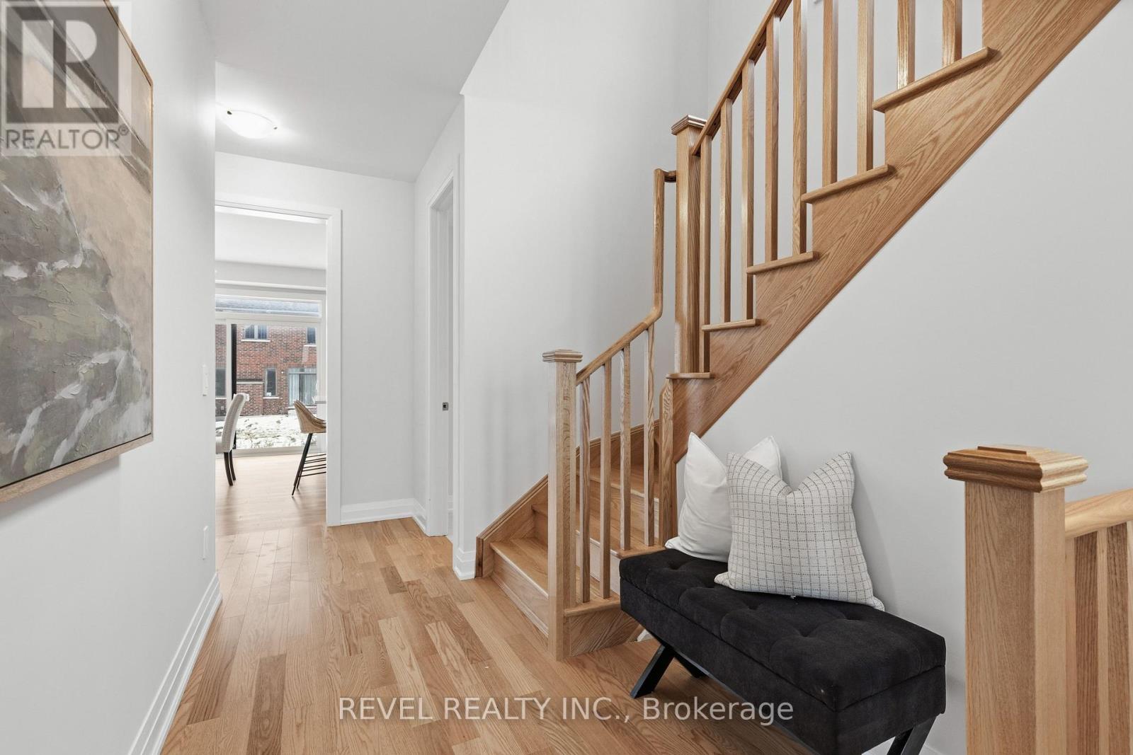 47 Corley Street, Kawartha Lakes (Lindsay), Ontario  K9V 6C2 - Photo 5 - X12542162