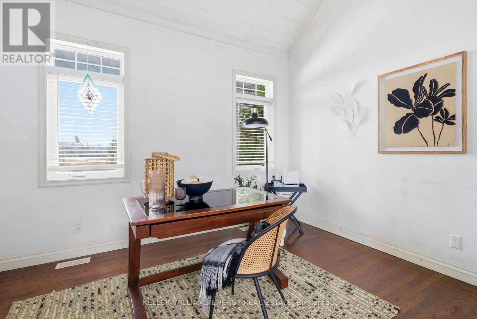 7 Peninsula Drive, Kawartha Lakes (Emily), Ontario  K9J 6X3 - Photo 18 - X12542164