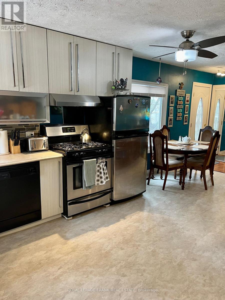 29620 Highway 62 N, Hastings Highlands (Herschel Ward), Ontario  K0L 1C0 - Photo 9 - X12542714