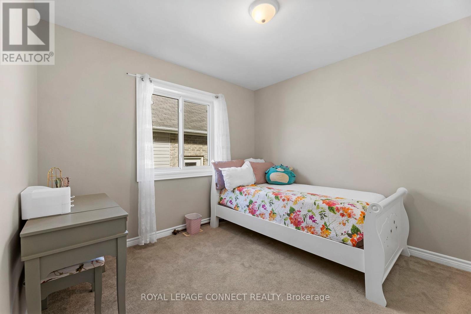 25 Springdale Drive, Kawartha Lakes (Lindsay), Ontario  K9V 4R1 - Photo 31 - X12543212