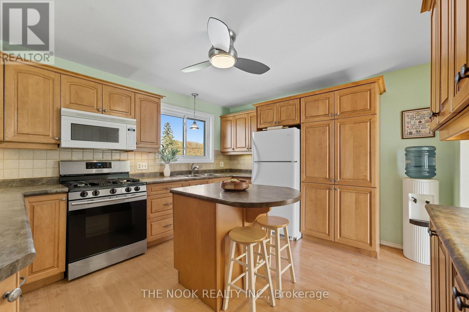 288 Collison Crescent, Peterborough (Ashburnham Ward 4), Ontario  K9J 1A8 - Photo 5 - X12544112