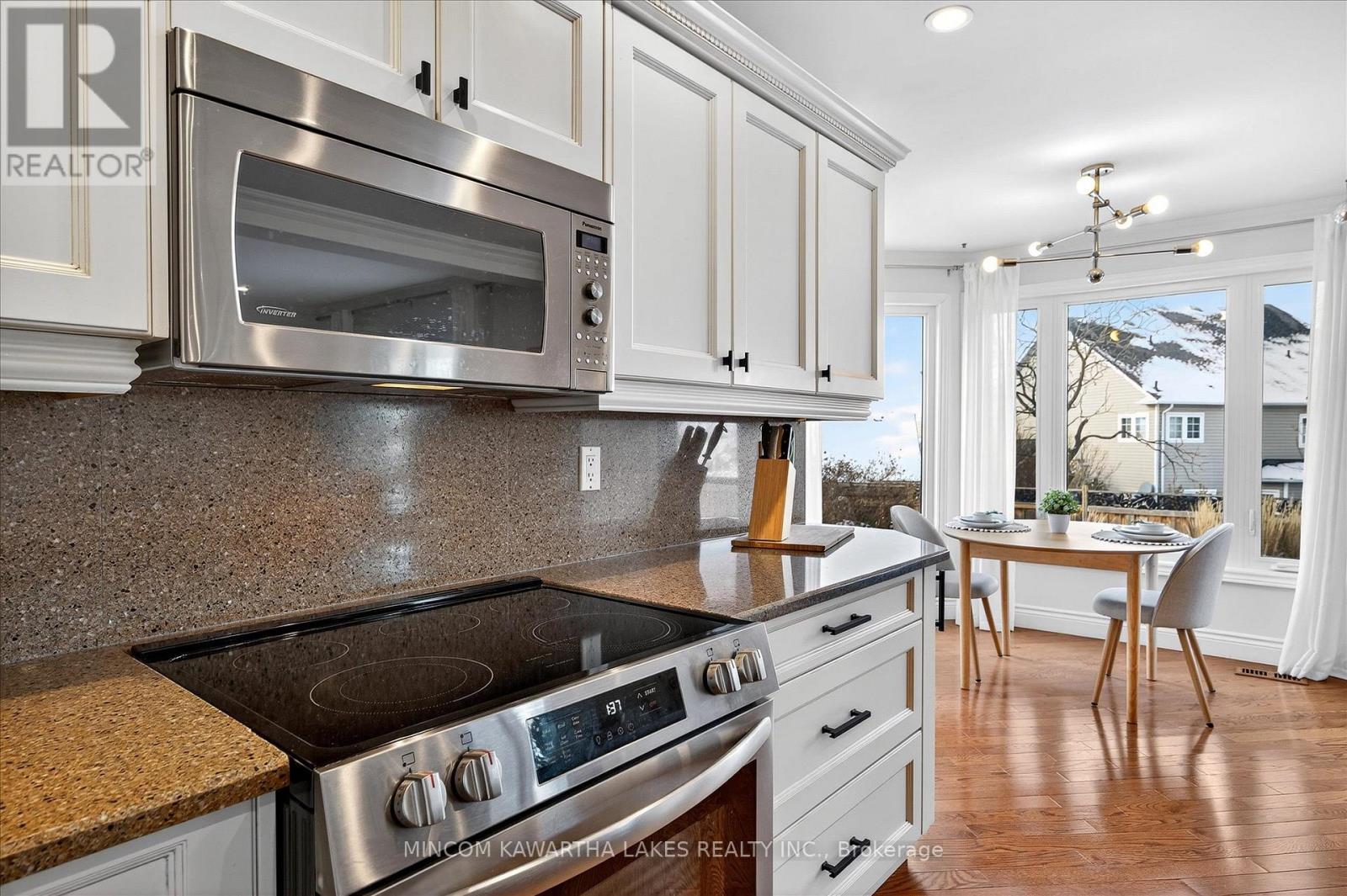 1276 Sandalwood Drive, Peterborough (Monaghan Ward 2), Ontario  K9K 1Y2 - Photo 12 - X12545362