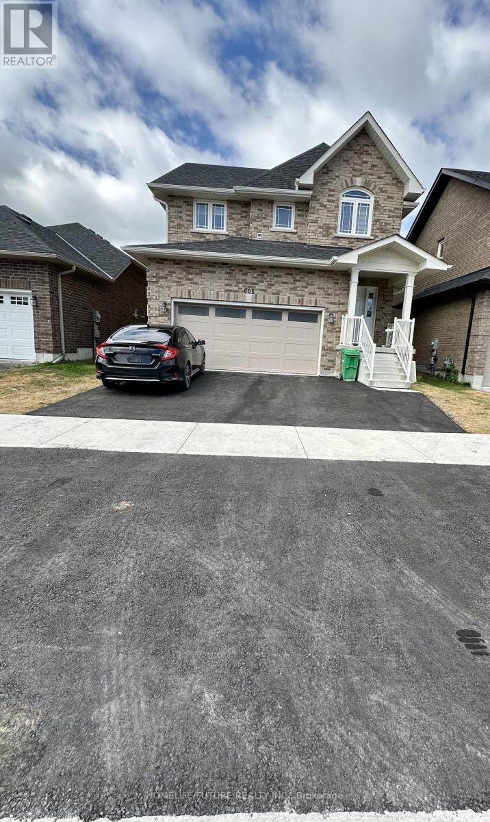 605 Lemay Grove, Peterborough (Monaghan Ward 2), Ontario  K9J 7P4 - Photo 1 - X12545516